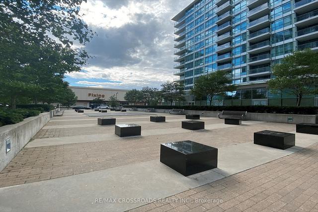 1112 - 15 Singer Ct, Condo with 1 bedrooms, 2 bathrooms and 1 parking in Toronto ON | Image 24