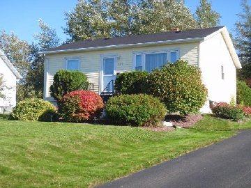 109 Coxheath Rd, House detached with 2 bedrooms, 1 bathrooms and 4 parking in Cape Breton NS | Image 1