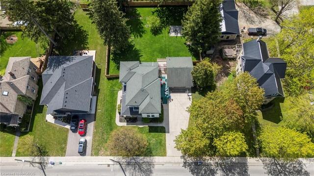 360 Queen St W, House detached with 5 bedrooms, 2 bathrooms and 7 parking in Wellington North ON | Image 40
