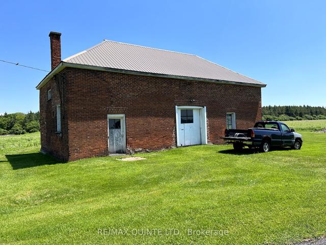 4184 Old Highway 2, House detached with 5 bedrooms, 4 bathrooms and 5 parking in Belleville ON | Image 33