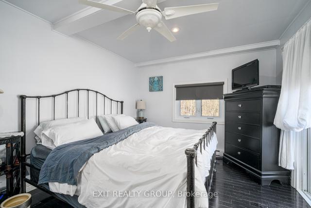 177 Camp Ln, House detached with 2 bedrooms, 1 bathrooms and 4 parking in Tweed ON | Image 2