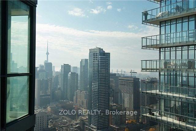 4702 - 45 Charles St E, Condo with 2 bedrooms, 2 bathrooms and 1 parking in Toronto ON | Image 6