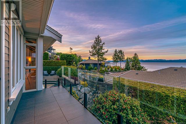 3461 Simmons Pl, House detached with 5 bedrooms, 4 bathrooms and 2 parking in Nanaimo E BC | Image 39