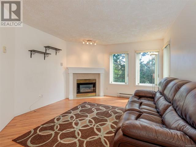 308 - 490 Marsett Pl, Condo with 2 bedrooms, 2 bathrooms and 1 parking in Saanich BC | Image 3