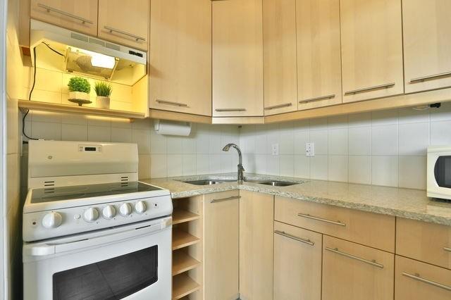 710 - 15 Nicklaus Dr, Condo with 2 bedrooms, 1 bathrooms and 1 parking in Hamilton ON | Image 21