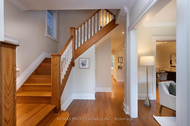 35 Chicora Ave, House detached with 4 bedrooms, 4 bathrooms and 0 parking in Toronto ON | Image 34