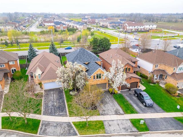 7 Chatsworth Cres, House detached with 3 bedrooms, 4 bathrooms and 4 parking in Hamilton ON | Image 23