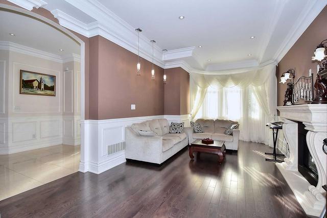 16 Royaleigh Ave, House detached with 4 bedrooms, 5 bathrooms and 5 parking in Toronto ON | Image 37