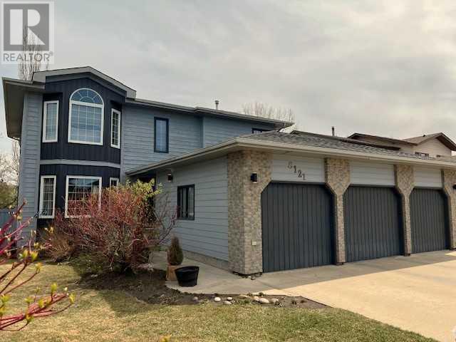 6121 96 St, House detached with 4 bedrooms, 3 bathrooms and 6 parking in Grande Prairie AB | Image 1
