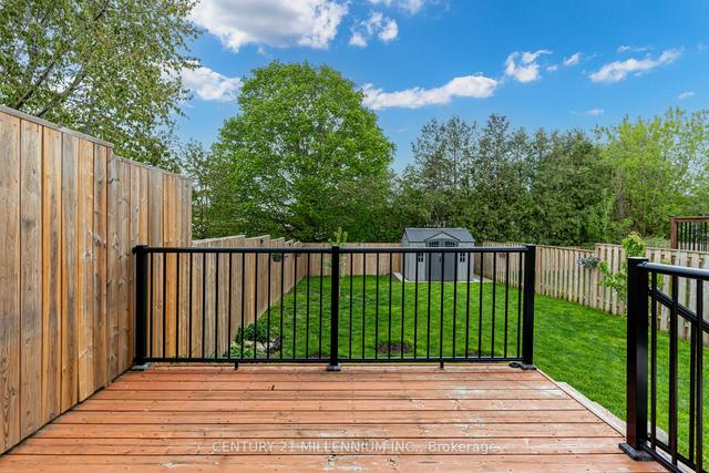 118 Sanderson Dr, House semidetached with 3 bedrooms, 2 bathrooms and 3 parking in Guelph ON | Image 32