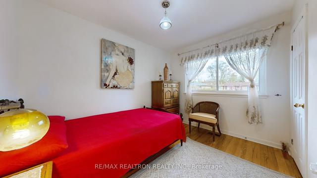 26 Alanadale Ave, House detached with 3 bedrooms, 2 bathrooms and 5 parking in Markham ON | Image 8