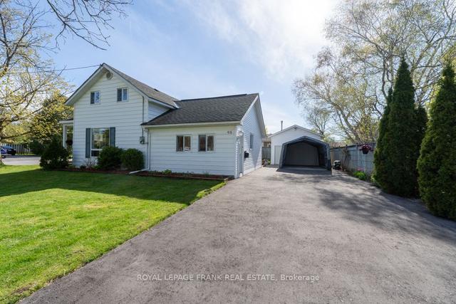 95 Adelaide St N, House detached with 3 bedrooms, 2 bathrooms and 10 parking in Kawartha Lakes ON | Image 12