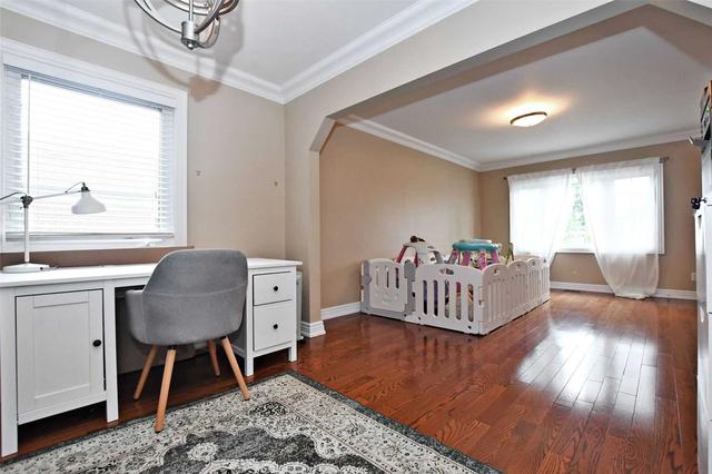 3rd flr - 555 Royal York Rd, House other with 2 bedrooms, 1 bathrooms and 1 parking in Toronto ON | Image 17