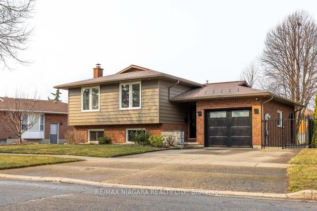 31 Kilkenny Dr, House detached with 3 bedrooms, 3 bathrooms and 3 parking in St. Catharines ON | Image 23