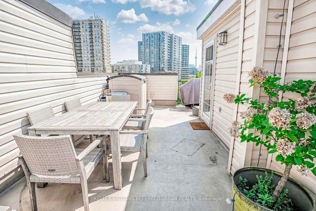 520 - 25 Laidlaw St, Townhouse with 4 bedrooms, 3 bathrooms and 1 parking in Toronto ON | Image 29