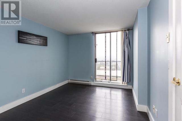 PH2 - 7077 Beresford St, Condo with 2 bedrooms, 1 bathrooms and 1 parking in Burnaby BC | Image 4