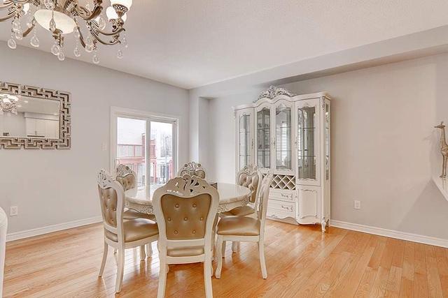 5 Tom Wells Cres, House detached with 4 bedrooms, 5 bathrooms and 6 parking in Toronto ON | Image 3
