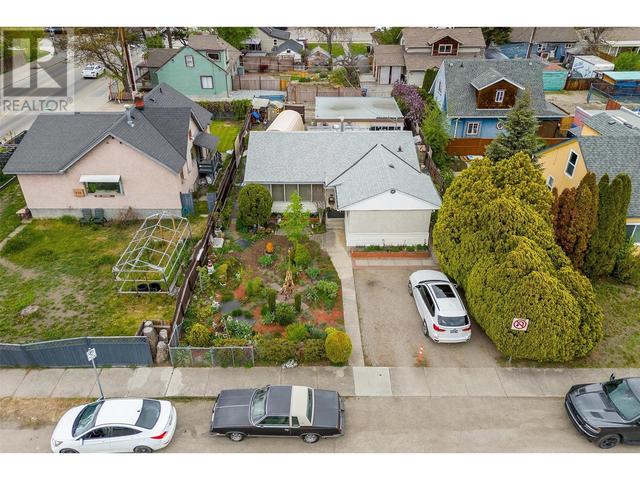 540 Patterson Ave, House detached with 2 bedrooms, 1 bathrooms and 4 parking in Kelowna BC | Image 1