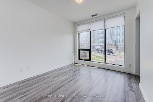208 - 690 King St W, Condo with 1 bedrooms, 1 bathrooms and 1 parking in Kitchener ON | Image 9