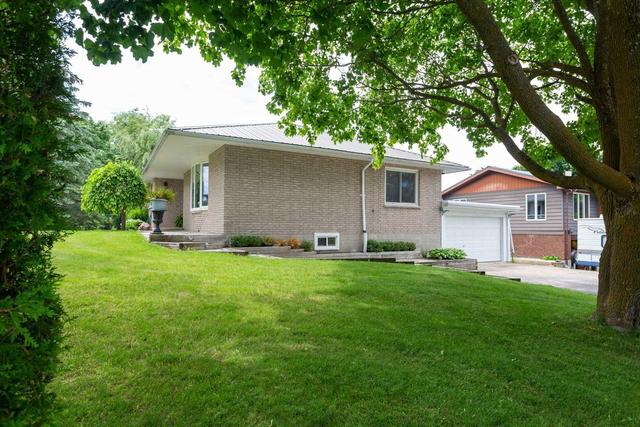 17 Brenda Blvd, House detached with 3 bedrooms, 3 bathrooms and 5 parking in Kawartha Lakes ON | Image 33
