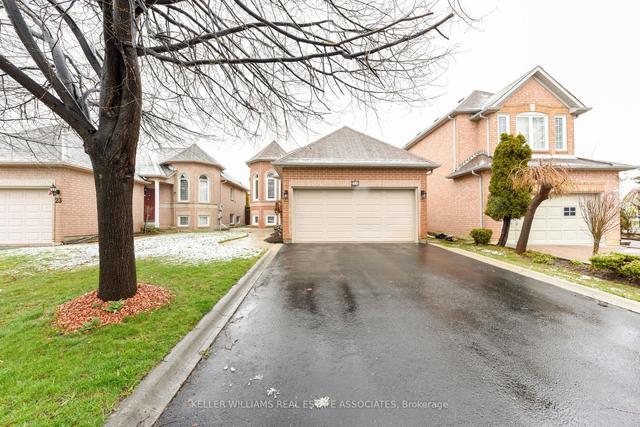 21 Springview Dr, House detached with 2 bedrooms, 1 bathrooms and 4 parking in Brampton ON | Image 1