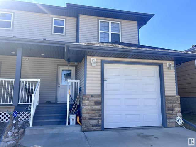 4715 49 Ave, House semidetached with 4 bedrooms, 3 bathrooms and null parking in Drayton Valley AB | Image 1