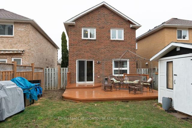 70 Ravenscliff Crt, House detached with 3 bedrooms, 2 bathrooms and 5 parking in Brampton ON | Image 22