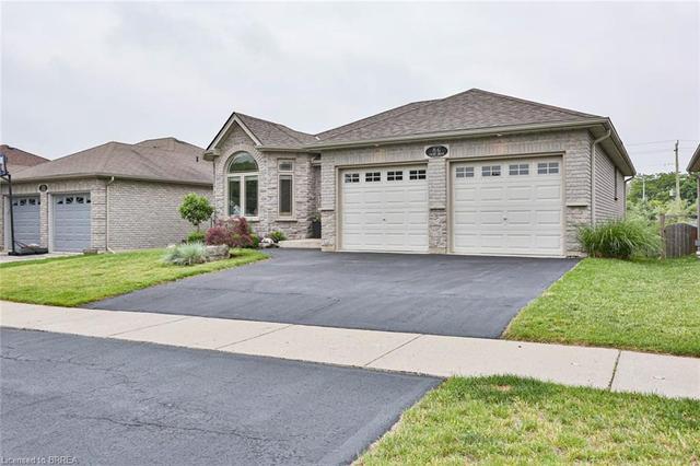 86 Court Drive, House detached with 3 bedrooms, 2 bathrooms and 4 parking in Brant ON | Image 1