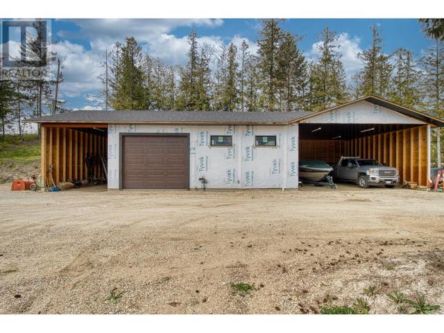 6600 Park Hill Rd Ne, House detached with 5 bedrooms, 3 bathrooms and 7 parking in Salmon Arm BC | Image 7
