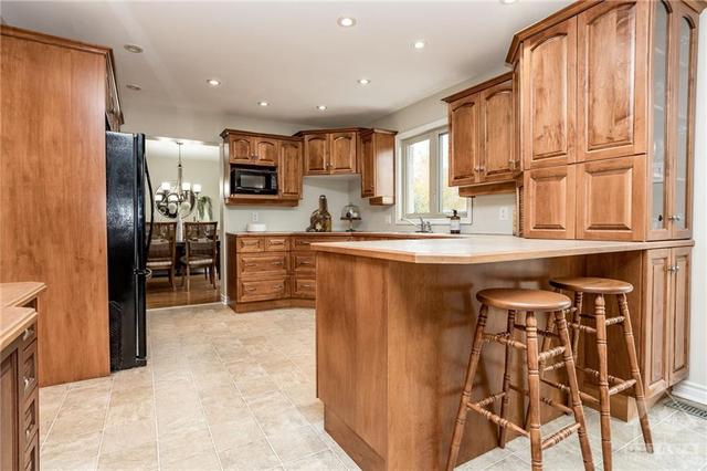 39 Burgess Street, House detached with 4 bedrooms, 3 bathrooms and 6 parking in Carleton Place ON | Image 10
