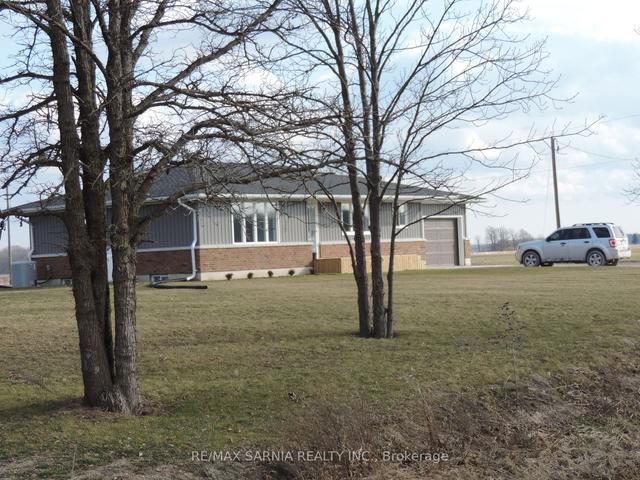 2206 Oil Vw Rd, House detached with 2 bedrooms, 1 bathrooms and 7 parking in Enniskillen ON | Image 23
