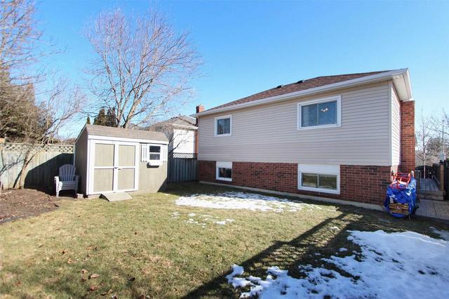10 Strathallan Dr, House detached with 3 bedrooms, 3 bathrooms and 3 parking in Clarington ON | Image 15