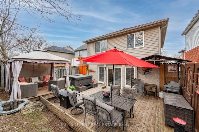 41 Clythe Creek Dr, House detached with 3 bedrooms, 2 bathrooms and 5 parking in Guelph ON | Image 30