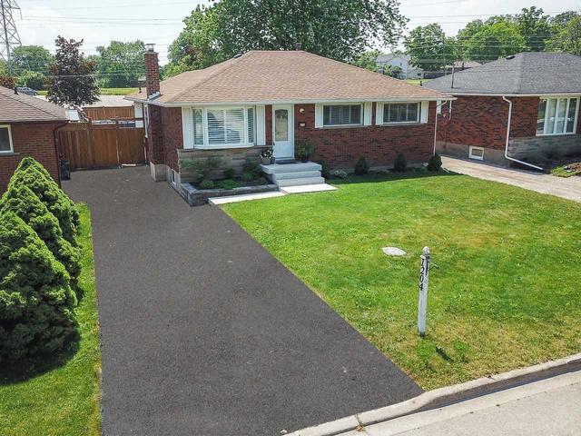 1204 Stanley Dr, House detached with 3 bedrooms, 2 bathrooms and 3 parking in Burlington ON | Image 23