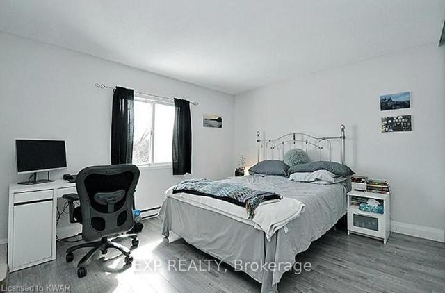 302 - 276 Eiwo Ct, Condo with 2 bedrooms, 1 bathrooms and 1 parking in Waterloo ON | Image 6