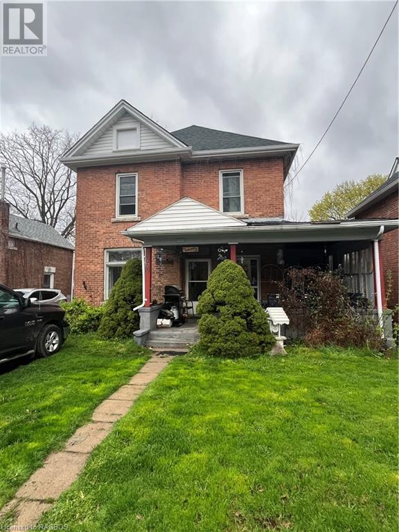 1060 4th Avenue E, House other with 4 bedrooms, 0 bathrooms and 4 parking in Owen Sound ON | Image 1