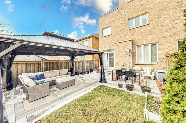 56 Stargazer Cres, House semidetached with 4 bedrooms, 4 bathrooms and 3 parking in Markham ON | Image 29