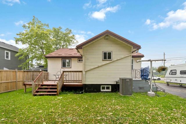 37 Concession Rd, House detached with 3 bedrooms, 2 bathrooms and 7 parking in Fort Erie ON | Image 34