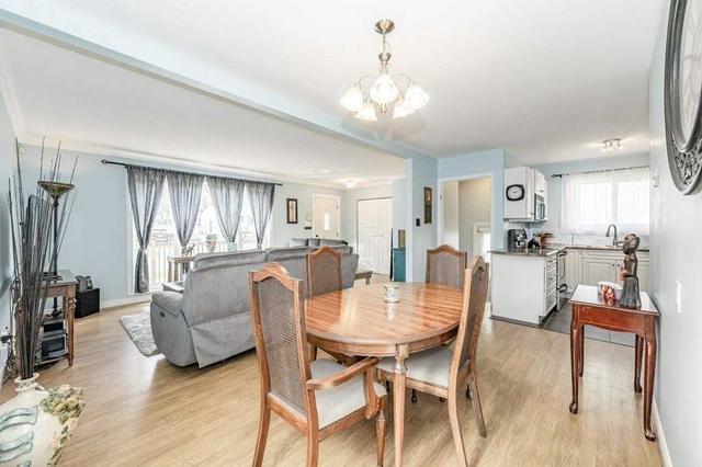 983 Alice St, House detached with 2 bedrooms, 1 bathrooms and 3 parking in Woodstock ON | Image 3