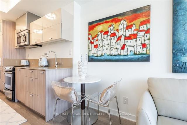 3009 - 290 Adelaide St W, Condo with 1 bedrooms, 1 bathrooms and 0 parking in Toronto ON | Image 5