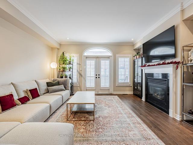 19 James Stock Path, Townhouse with 2 bedrooms, 2 bathrooms and 2 parking in Toronto ON | Image 3
