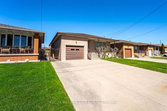 16 Teresa St, House detached with 3 bedrooms, 2 bathrooms and 5 parking in Hamilton ON | Image 12