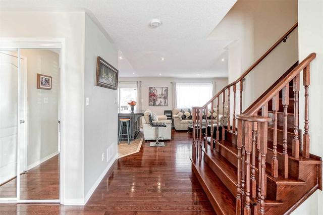 167 Gail Parks Cres, House semidetached with 3 bedrooms, 3 bathrooms and 4 parking in Newmarket ON | Image 37