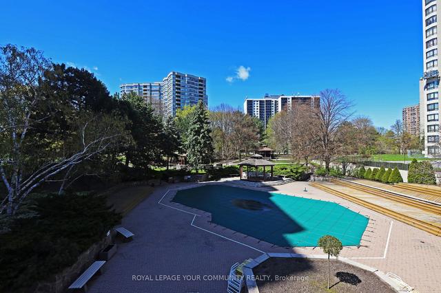 1608 - 225 Bamburgh Cir, Condo with 2 bedrooms, 1 bathrooms and 1 parking in Toronto ON | Image 35