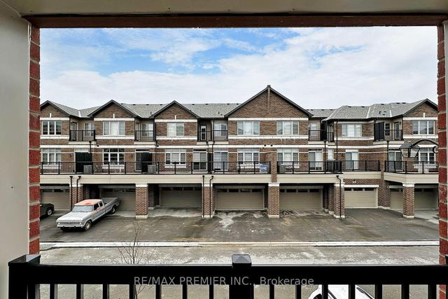 8 Sissons Wy, House attached with 3 bedrooms, 4 bathrooms and 2 parking in Markham ON | Image 30