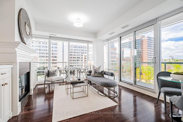 811 - 1 Bedford Rd, Condo with 2 bedrooms, 3 bathrooms and 2 parking in Toronto ON | Image 9