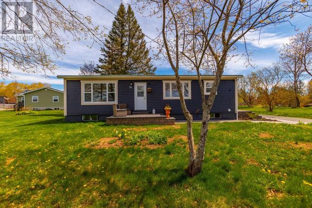 96 Victoria St, House detached with 2 bedrooms, 1 bathrooms and null parking in Middleton NS | Image 1