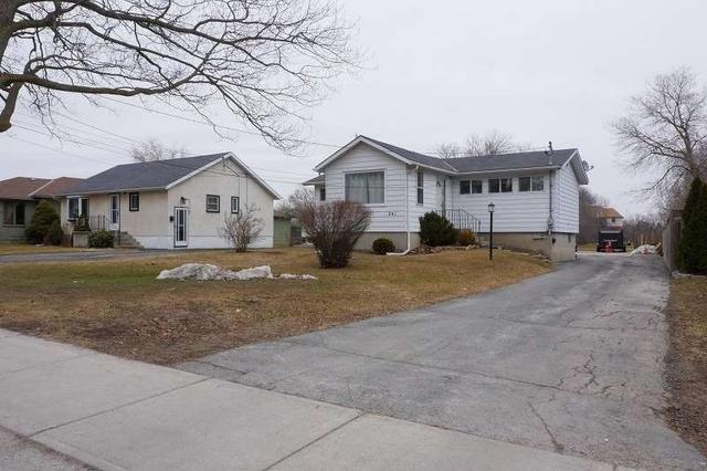 241 Herchimer Ave, House detached with 3 bedrooms, 1 bathrooms and 6 parking in Belleville ON | Image 1