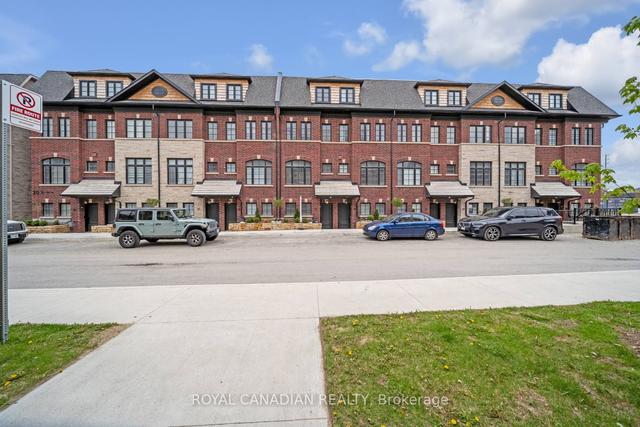 29 - 20 Lunar Cres, Townhouse with 3 bedrooms, 3 bathrooms and 2 parking in Mississauga ON | Image 1