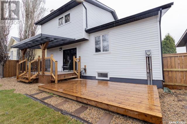 375 Delaronde Rd, House detached with 4 bedrooms, 4 bathrooms and null parking in Saskatoon SK | Image 39